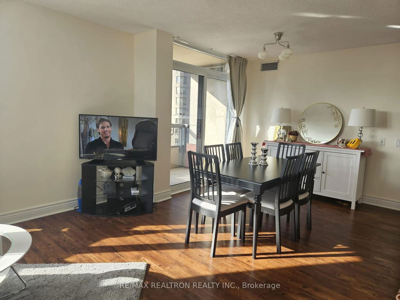 5 Northtown Way, unit 1002 for rent