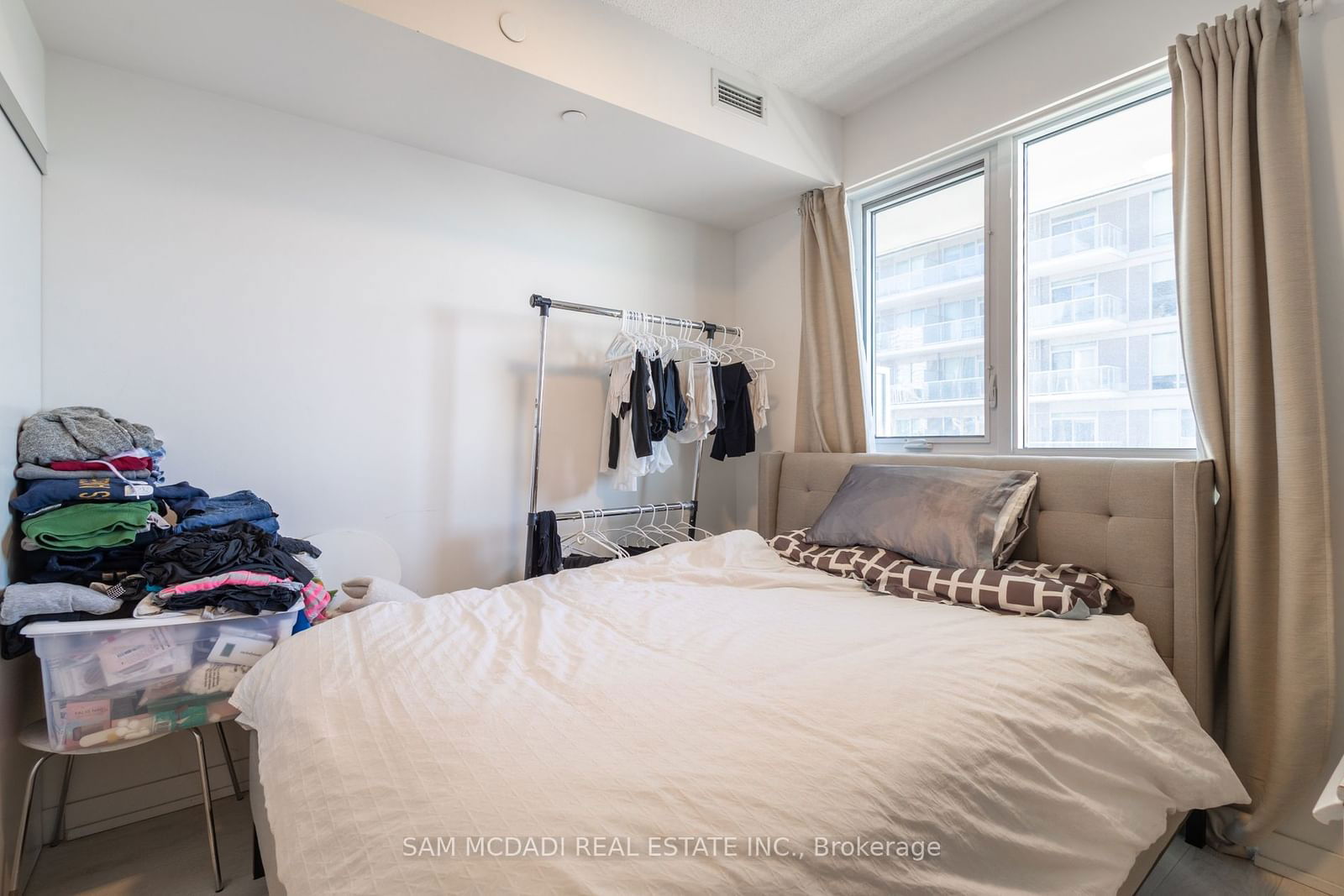 15 Lower Jarvis St, unit 2001 for rent