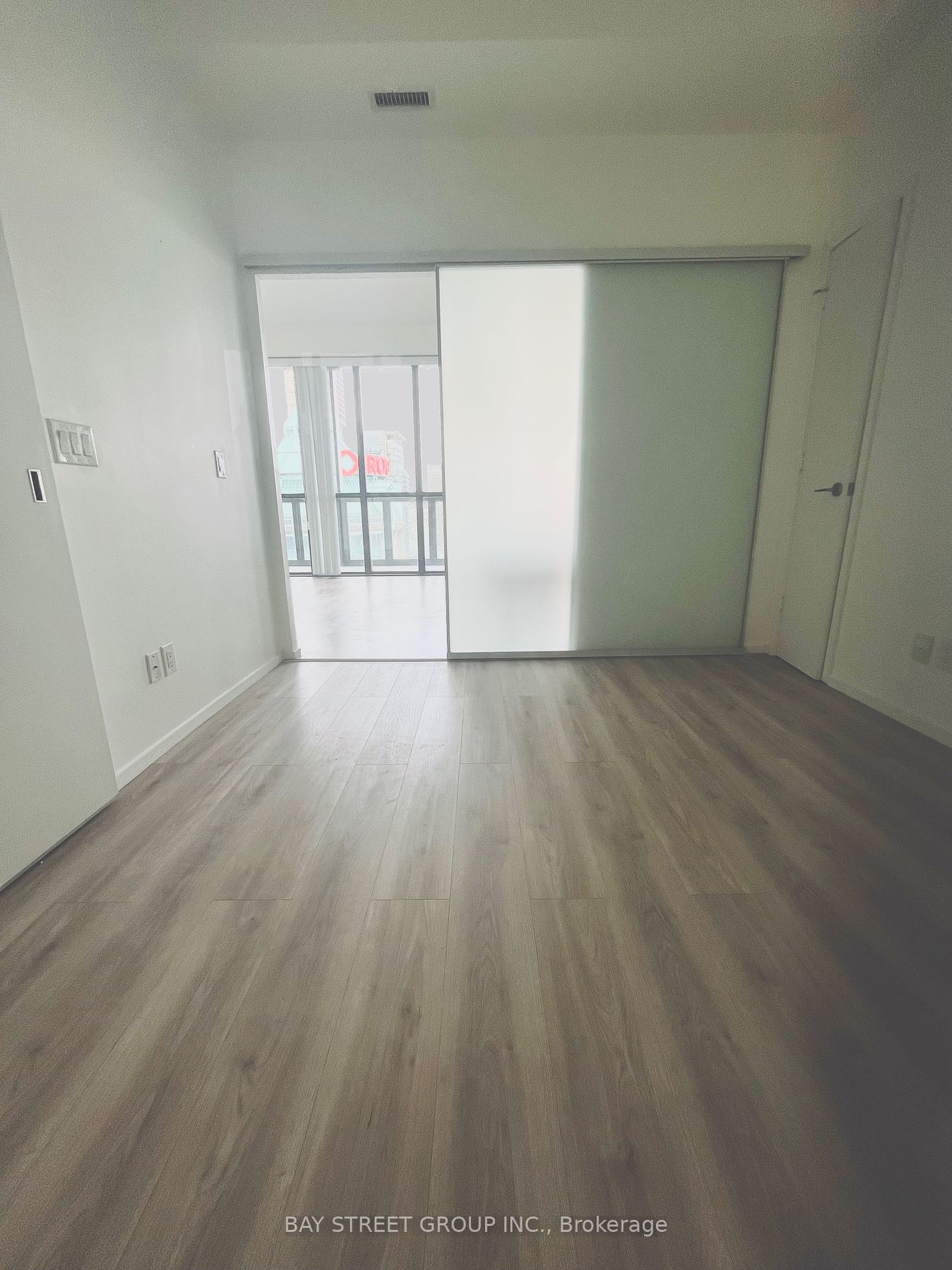 101 Charles St E, unit 2211 for rent