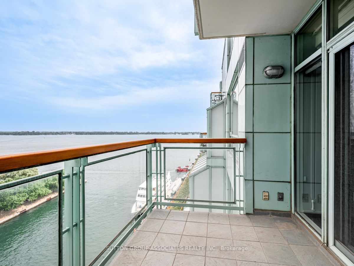 Queens Quay Terminal, Downtown, Toronto