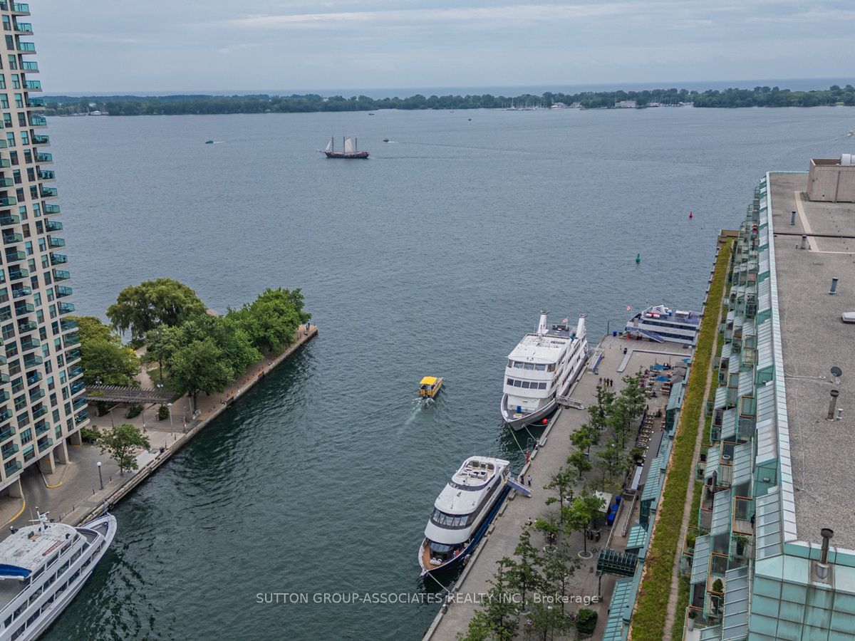 Queens Quay Terminal, Downtown, Toronto