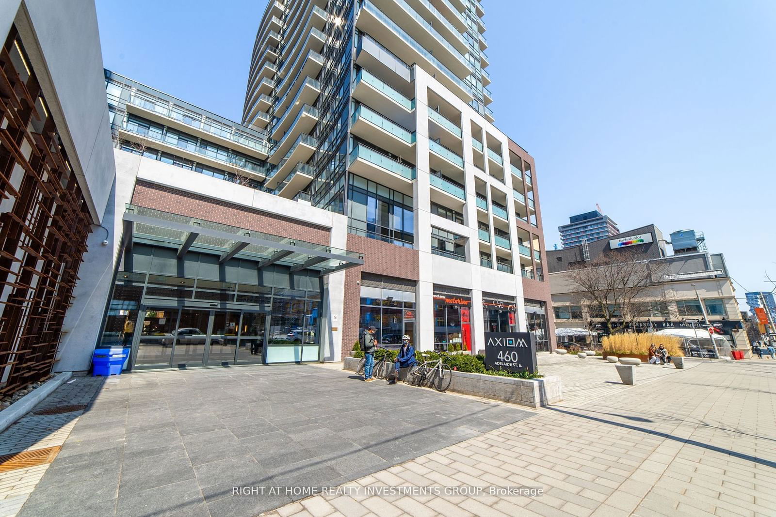 460 Adelaide St E, unit 1220 for sale