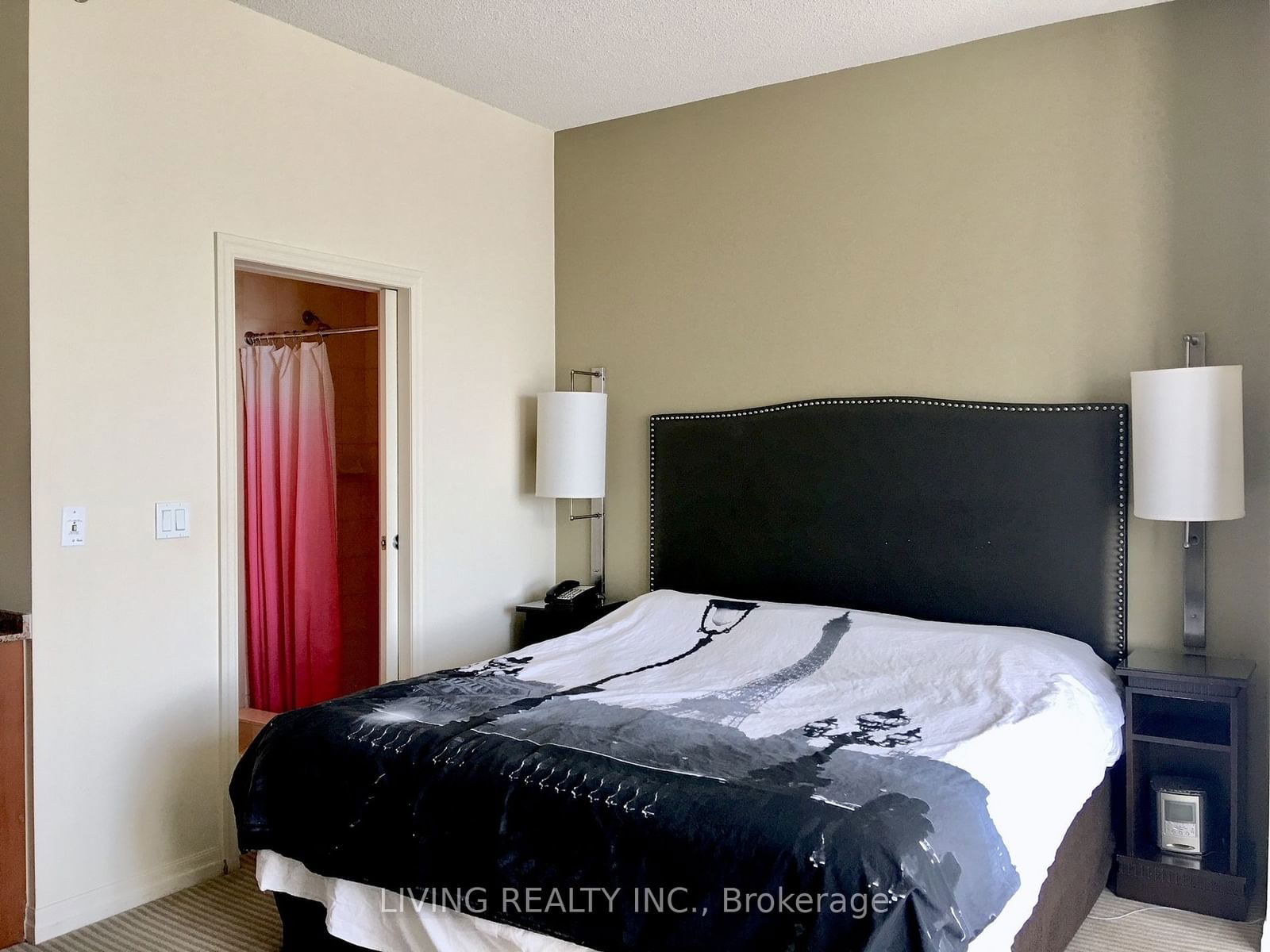 1 King St W, unit 2407 for rent