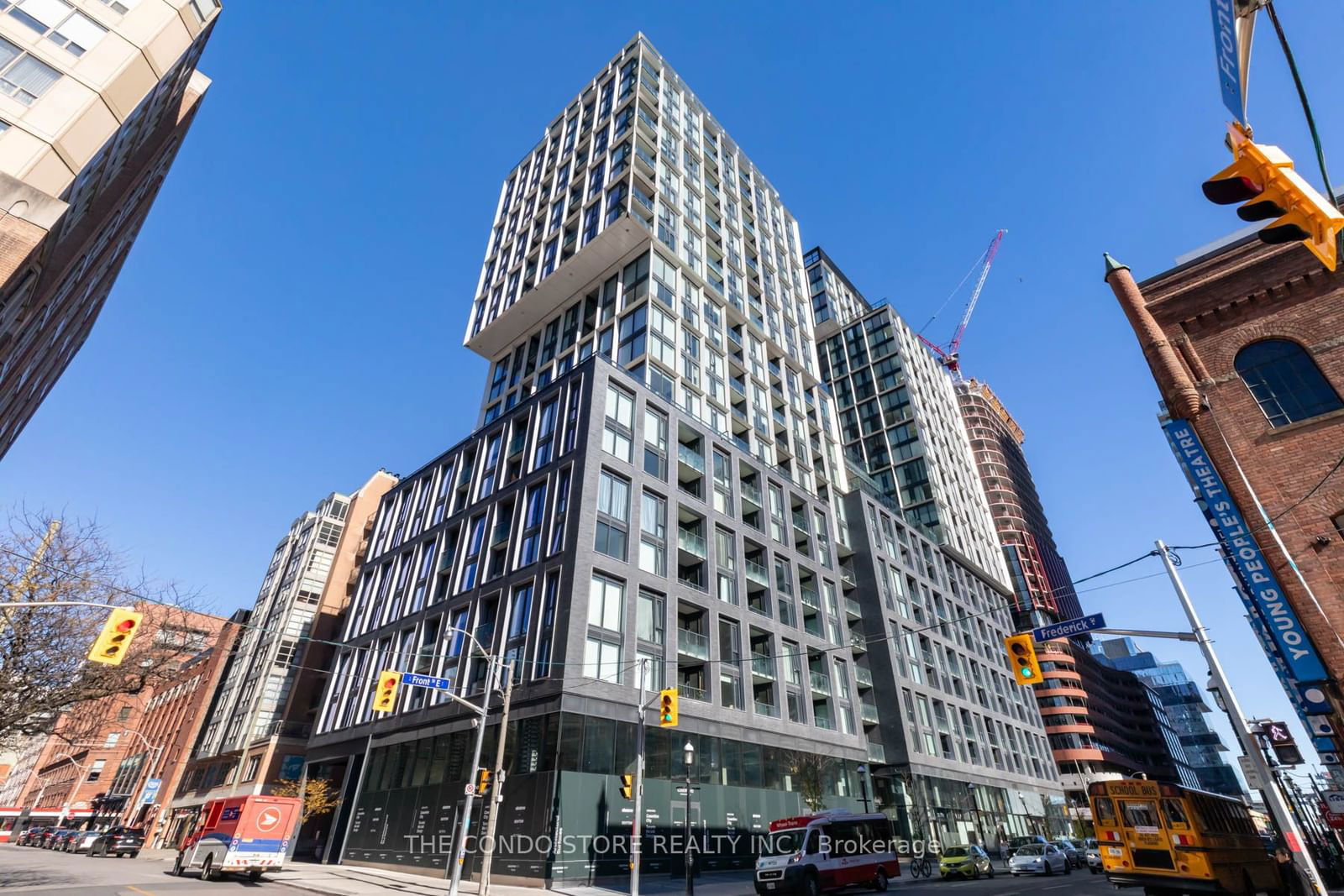 158 Front St E, unit 2201 for sale