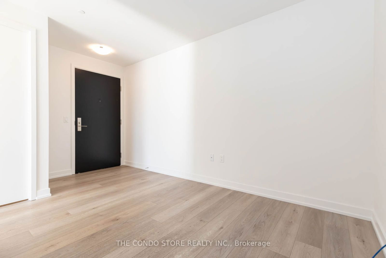 158 Front St E, unit 2201 for sale