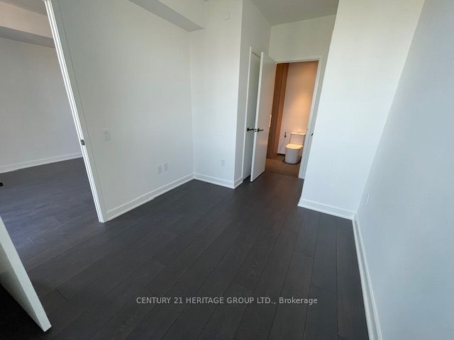 55 Charles St E, unit 3613 for rent