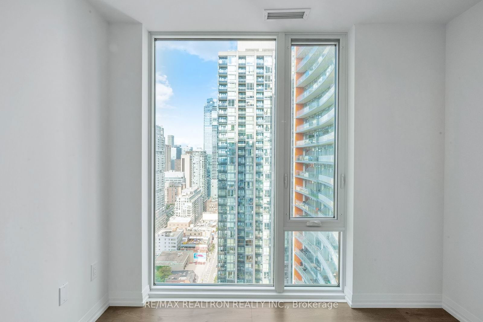 28 Widmer St, unit 3329 for rent