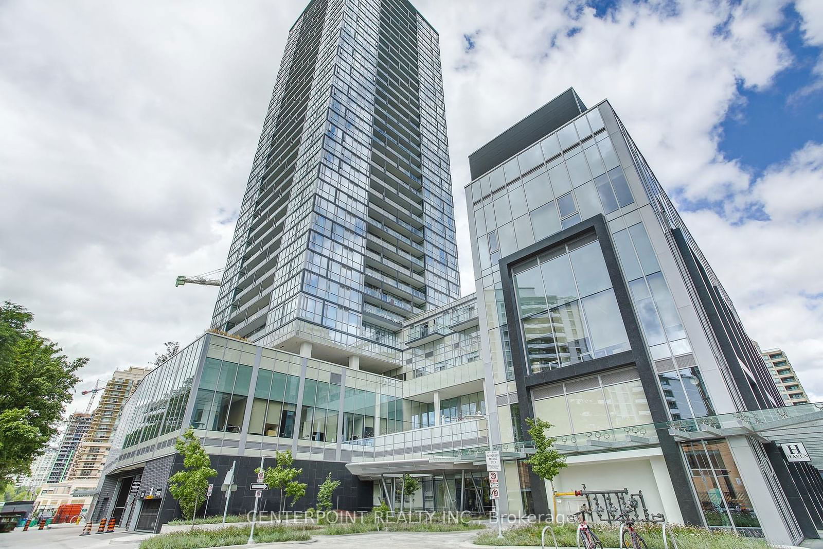 5180 Yonge St, unit 808 for sale