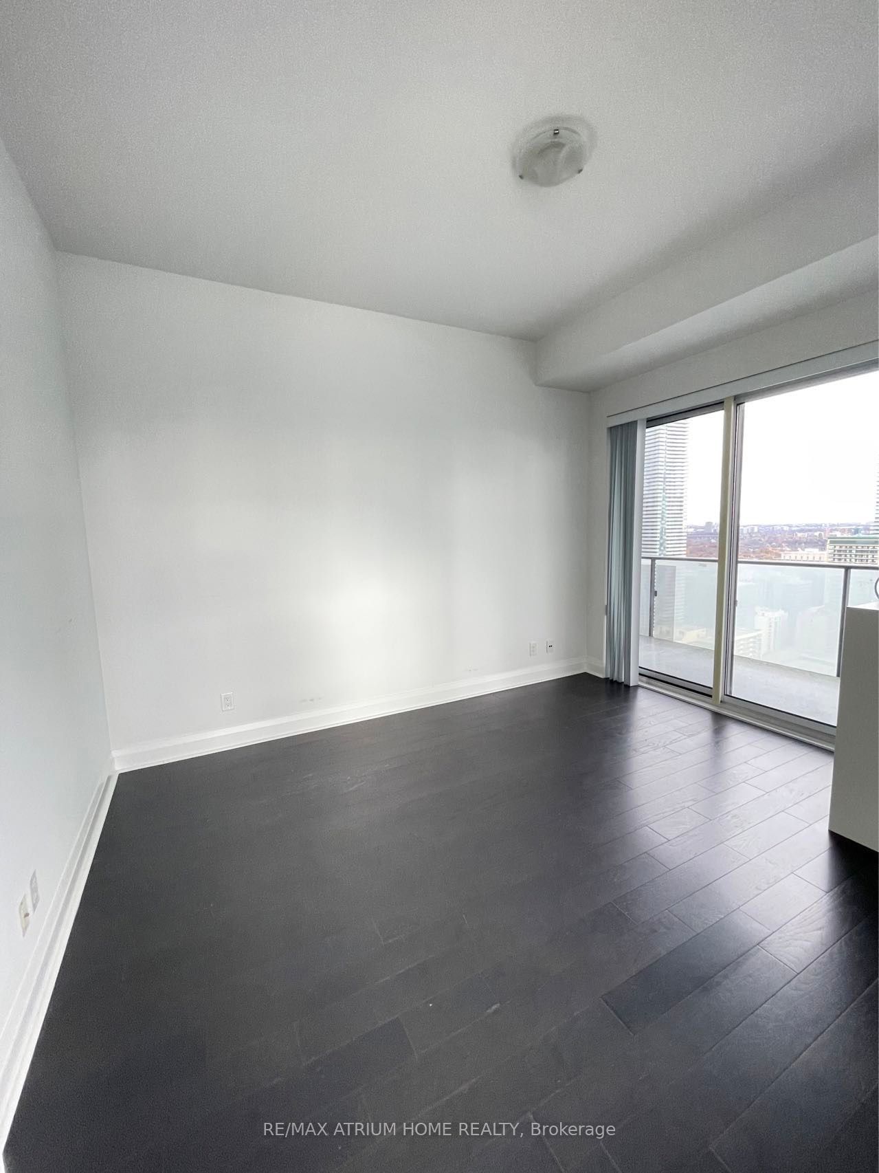 65 St Mary St, unit 4001 for rent