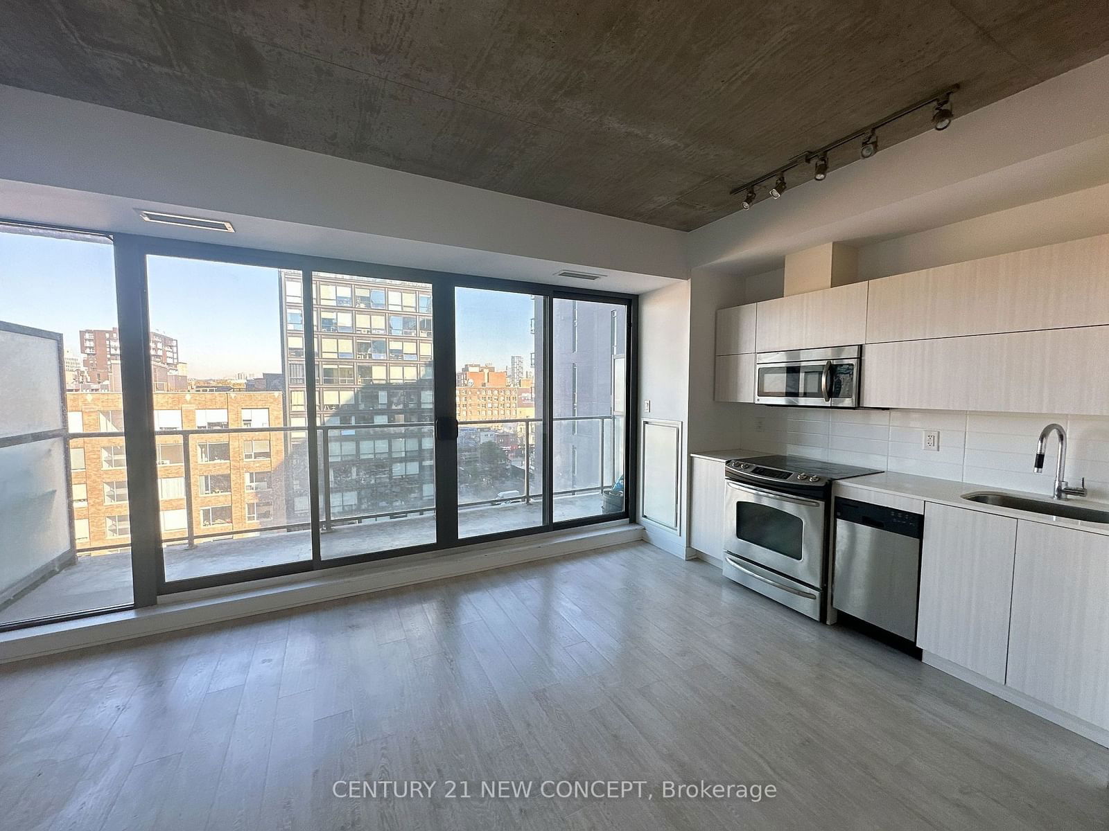 32 Camden St, unit 905 for rent