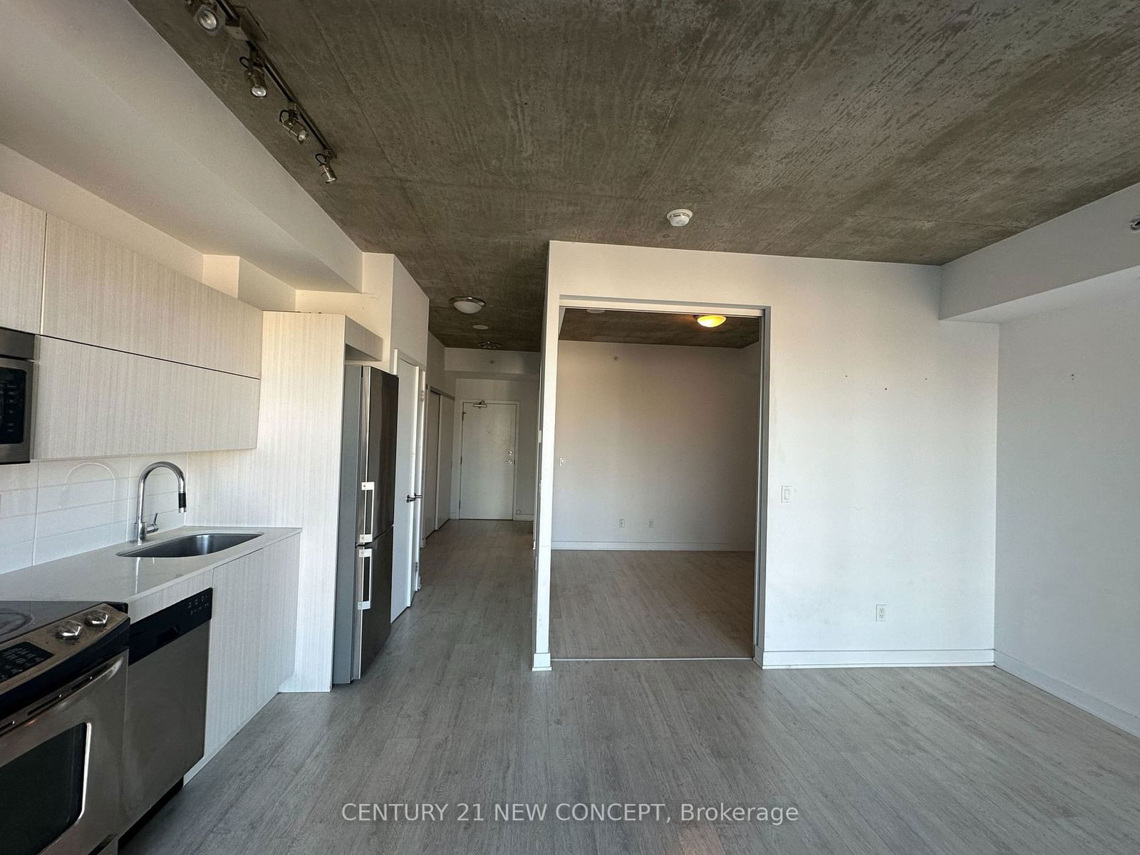 32 Camden St, unit 905 for rent