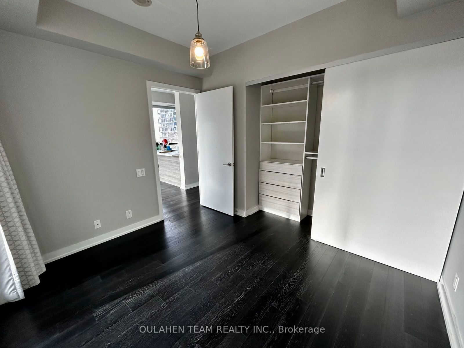 39 Brant St, unit 724 for rent