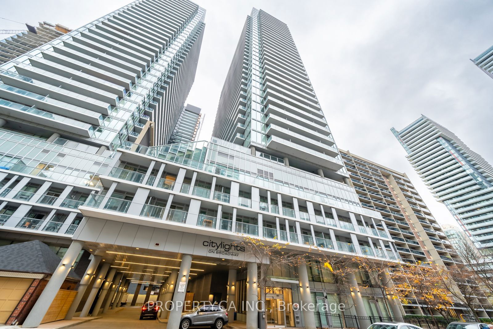 195 Redpath Ave, unit 3505 for rent