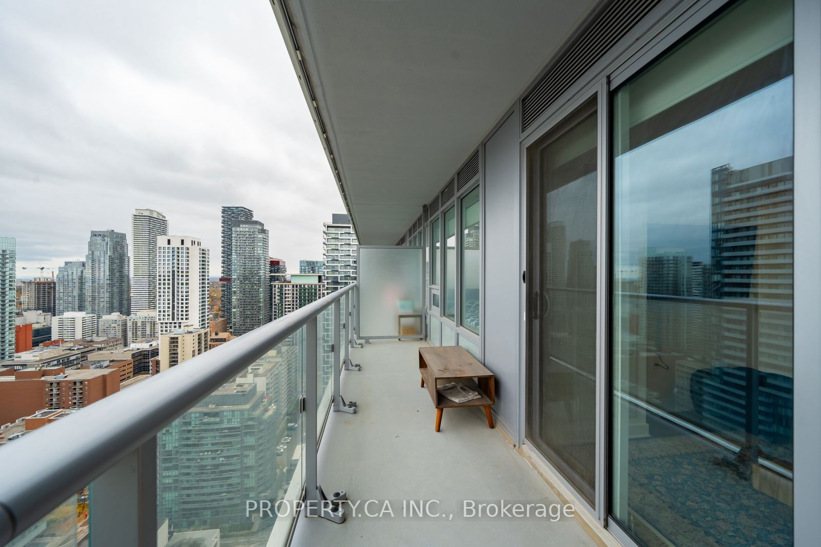 195 Redpath Ave, unit 3505 for rent