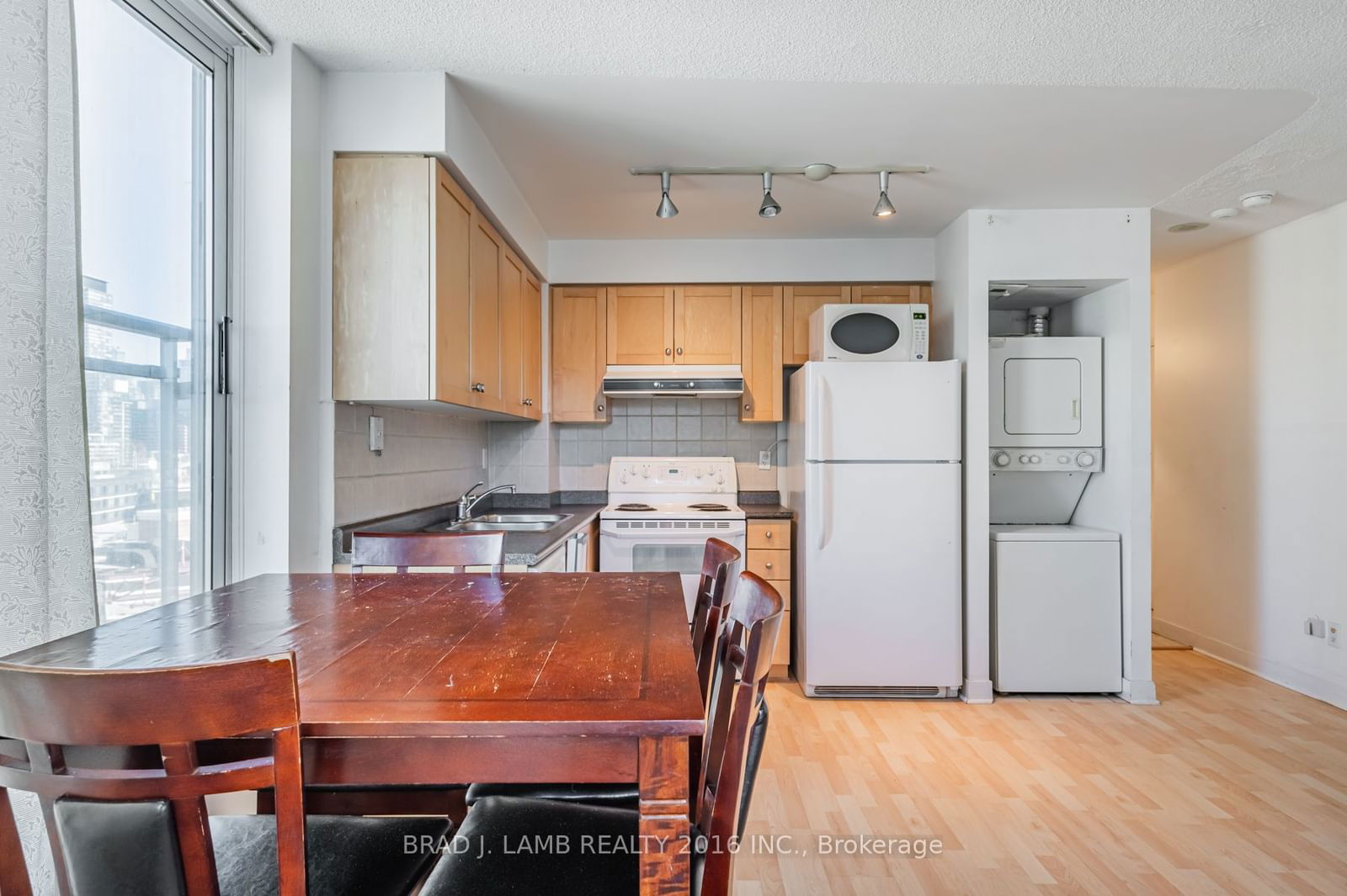 650 Queens Quay W, unit 1122 for rent