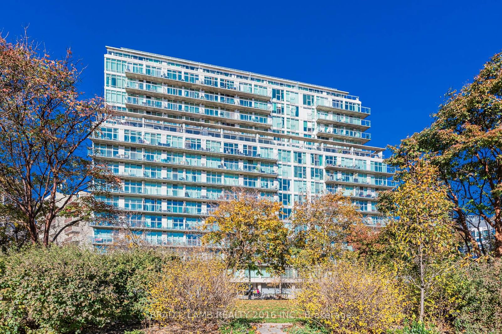 650 Queens Quay W, unit 1122 for rent