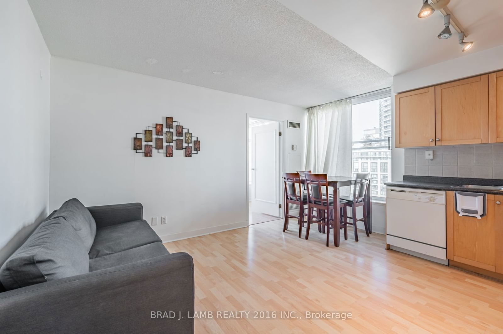 650 Queens Quay W, unit 1122 for rent