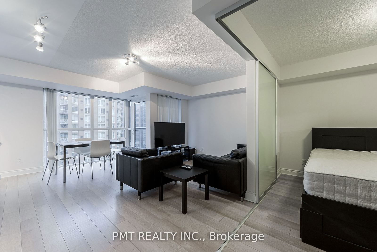 28 Ted Rogers Way, unit 1508 for rent