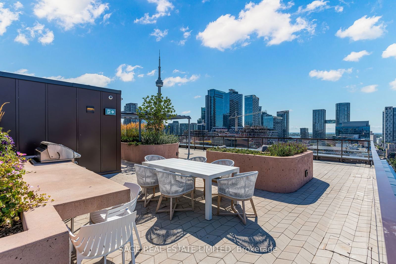 123 Portland St, unit 204 for sale