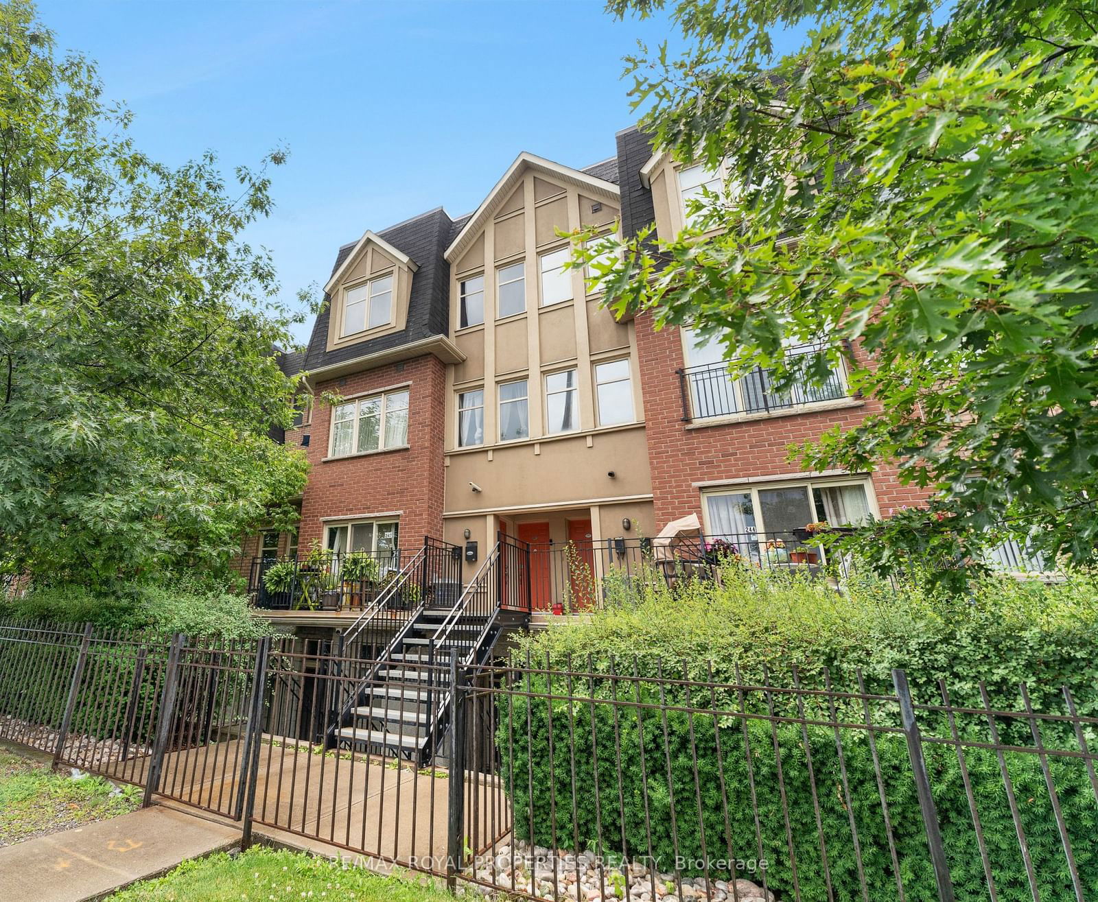 Victoria Village Townhomes, North York, Toronto