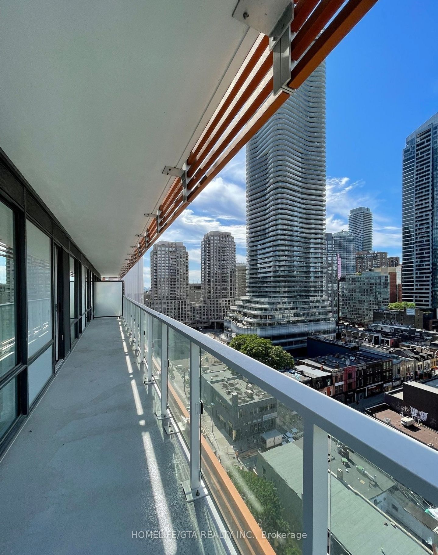 18 Maitland St, unit 1512 for rent