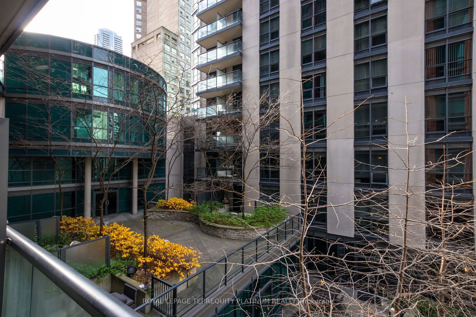 38 The Esplanade, unit 428 for sale