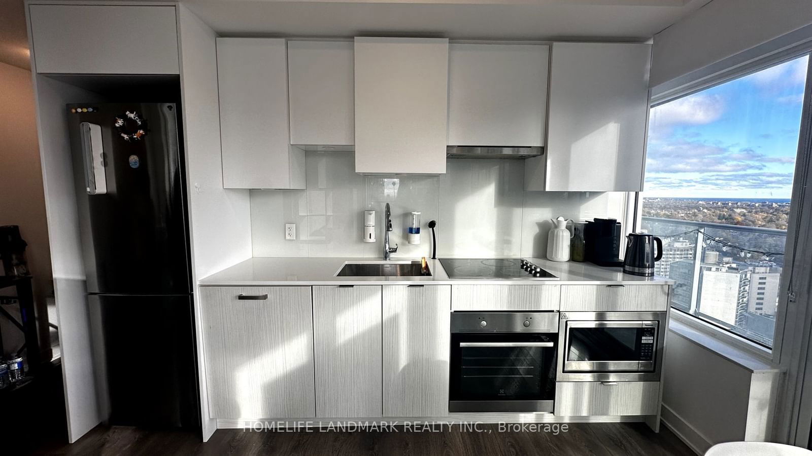 195 Redpath Ave, unit 2510 for rent