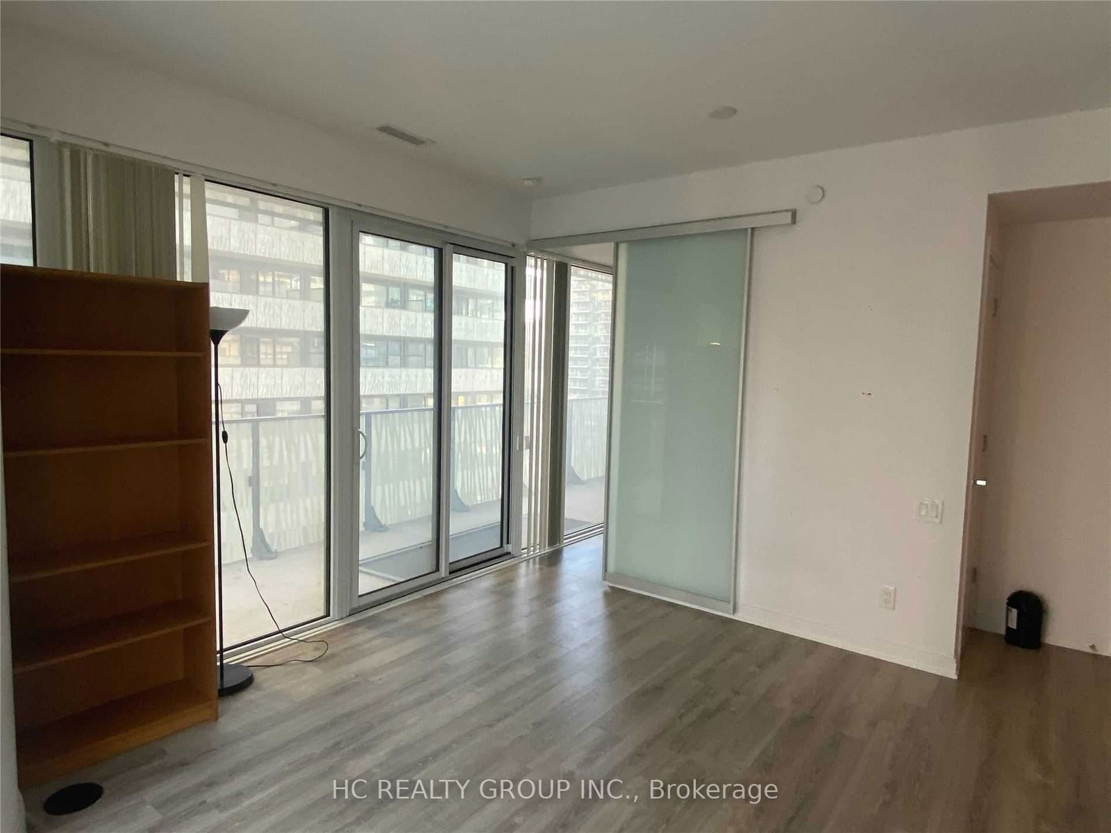 42 Charles St E, unit 1709 for rent