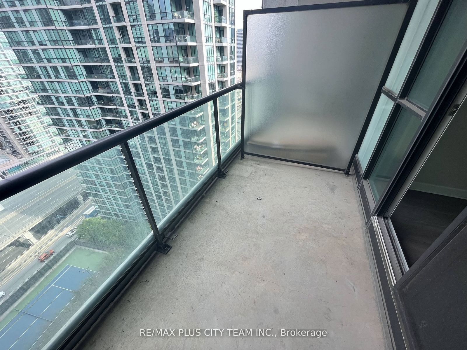 12 Yonge St, unit 2311 for rent