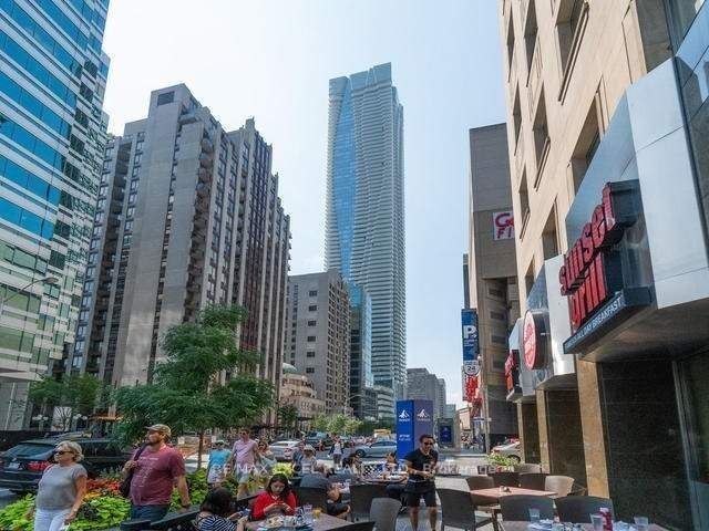 1 Bloor St E, unit 7102 for rent