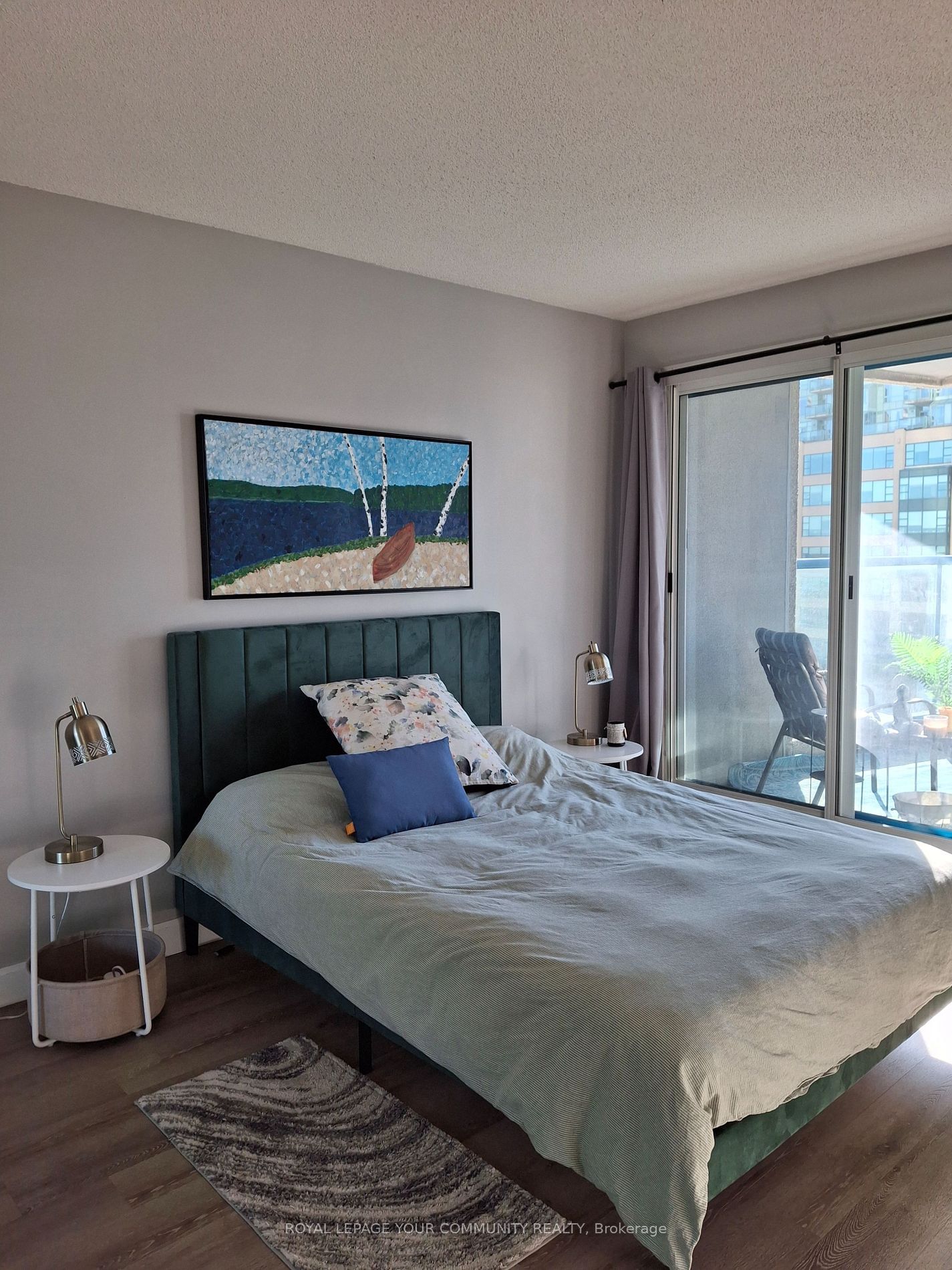 77 Harbour Sq W, unit 809 for sale