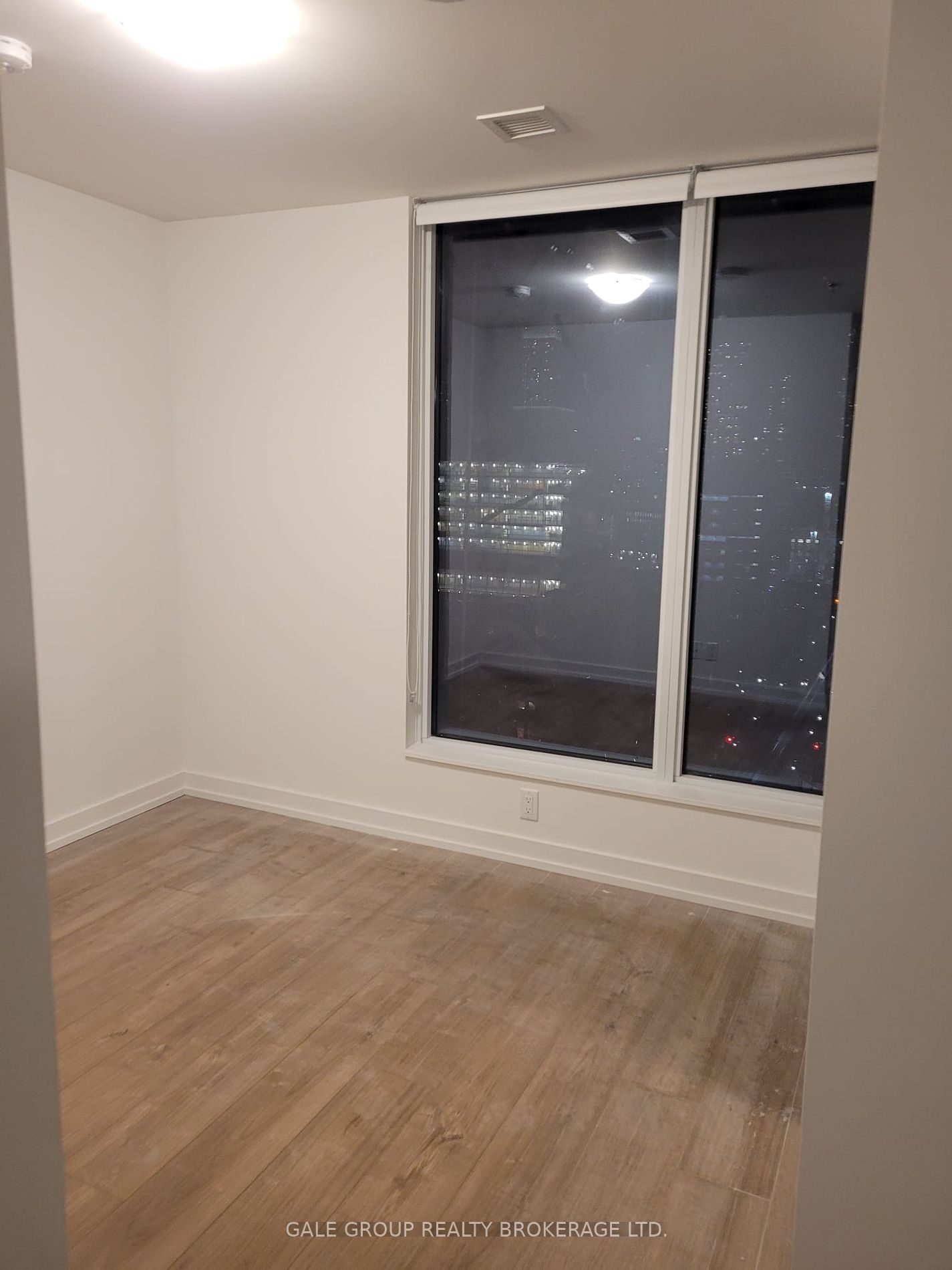 203 College St, unit 1707 for rent