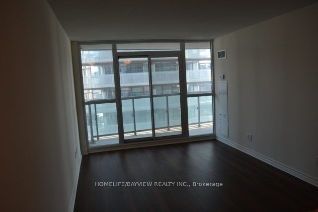 19 Grand Trunk Cres, unit 2707 for rent