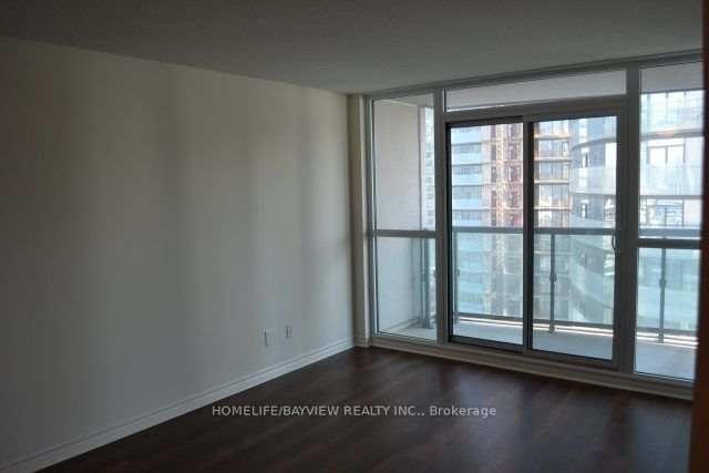 19 Grand Trunk Cres, unit 2707 for rent