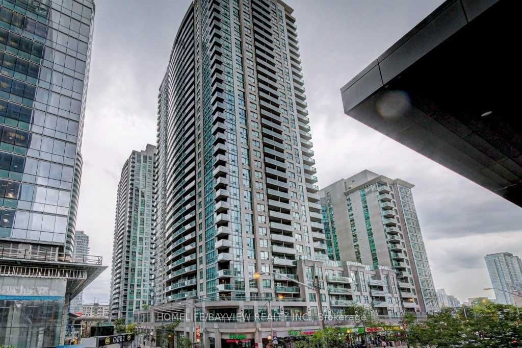 19 Grand Trunk Cres, unit 2707 for rent