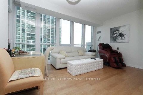 18 Harbour St, unit 3105 for rent