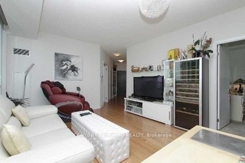 18 Harbour St, unit 3105 for rent