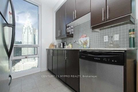 18 Harbour St, unit 3105 for rent