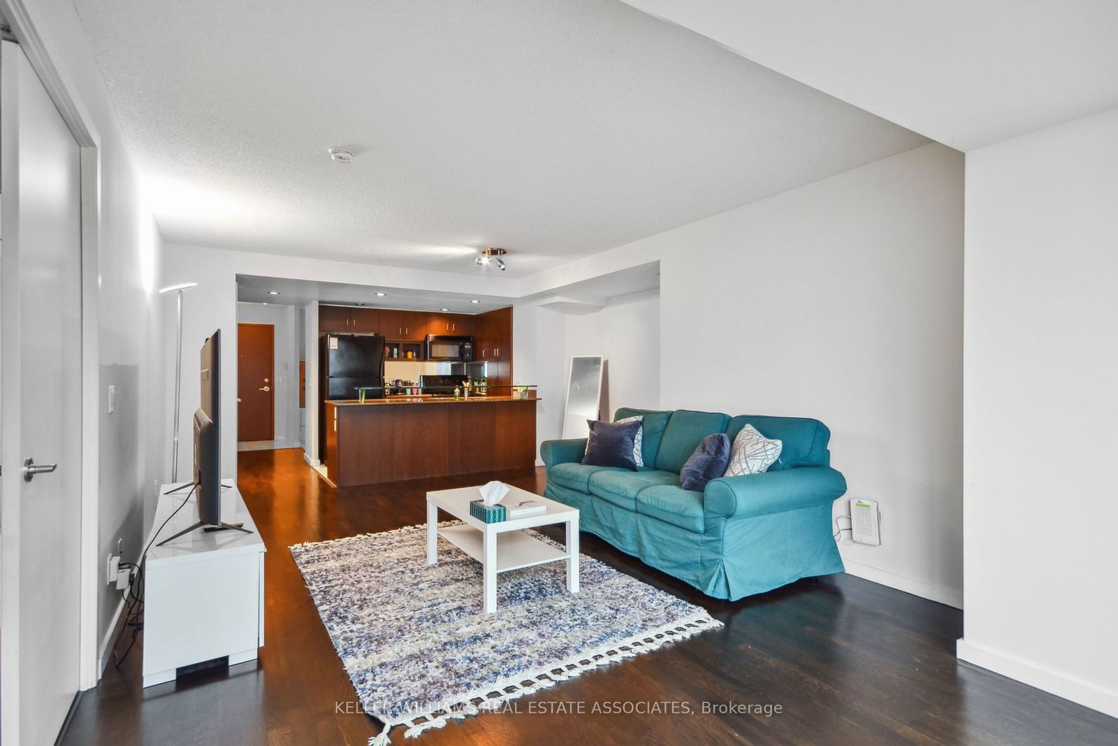 8 York St, unit 1706 for rent