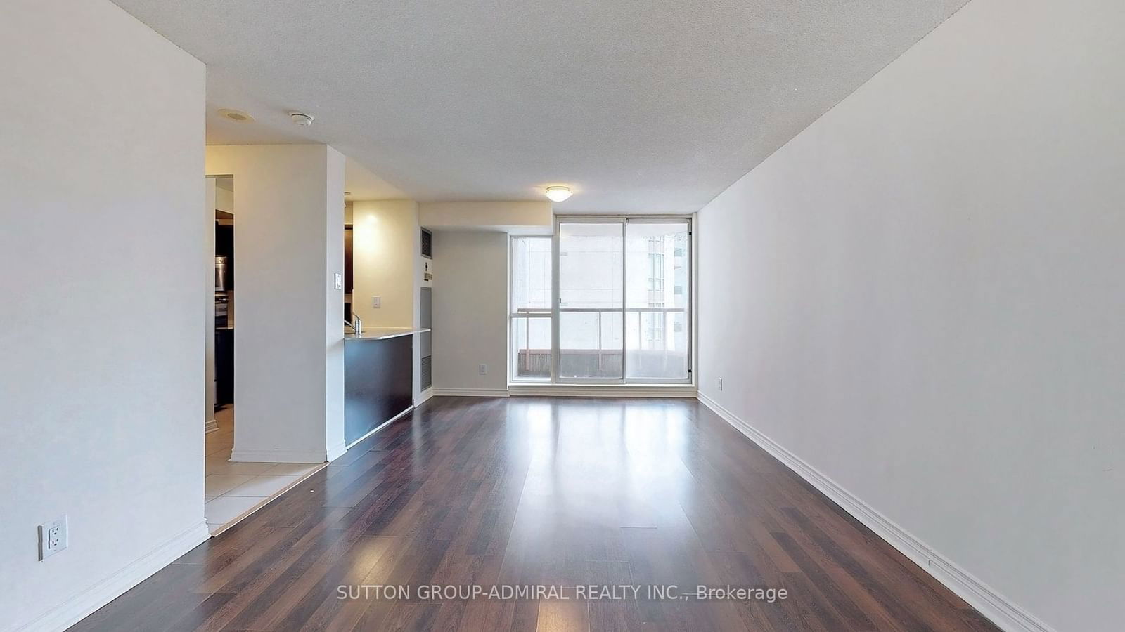 736 Bay St, unit 3007 for rent