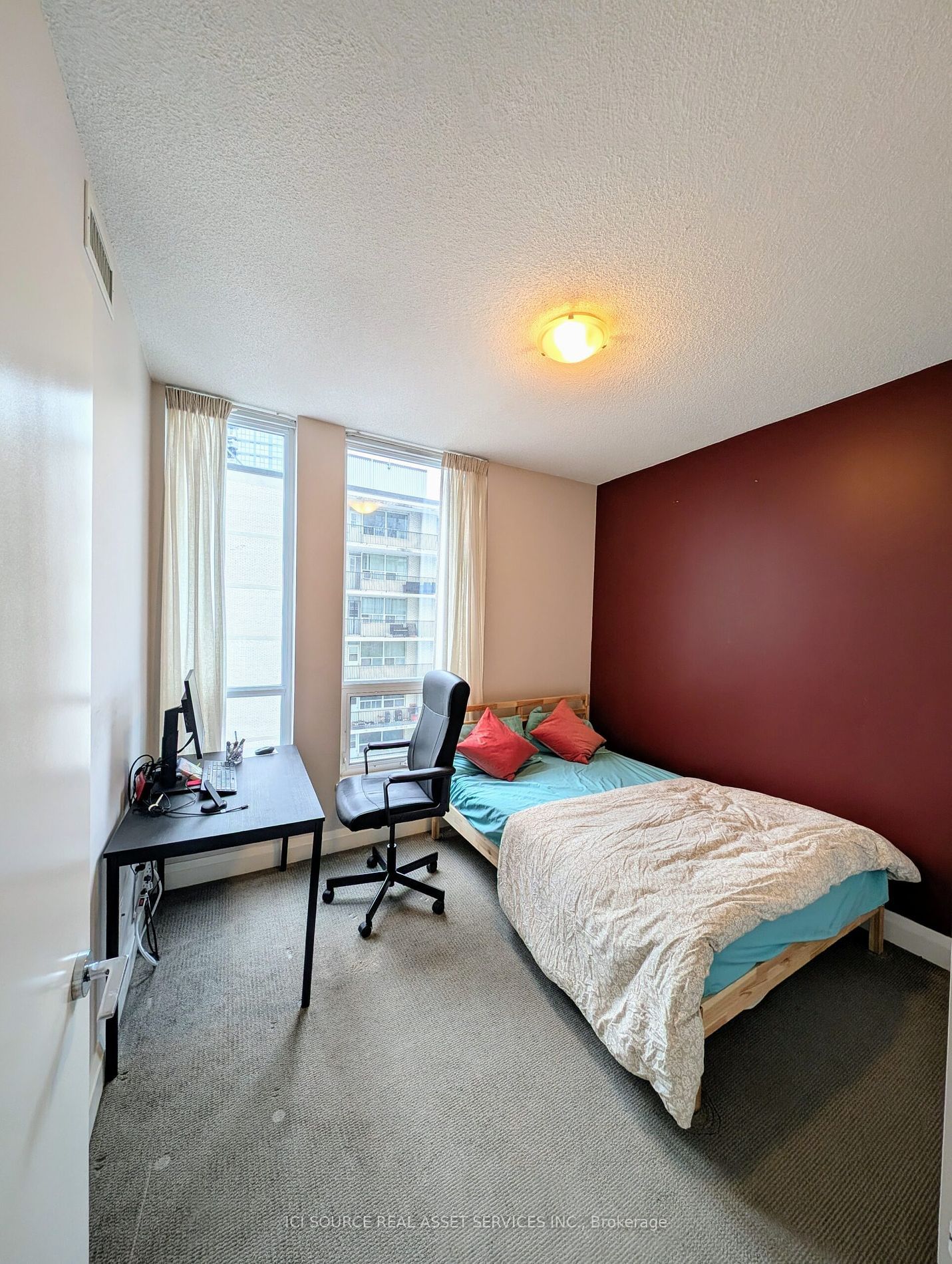 83 Redpath Ave, unit 1010 for rent