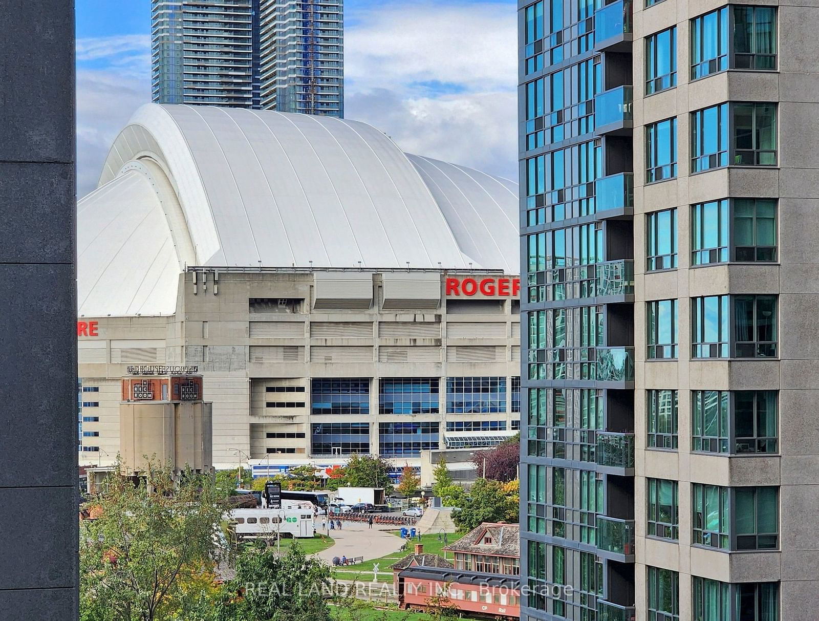 Infinity III Condos, Downtown, Toronto