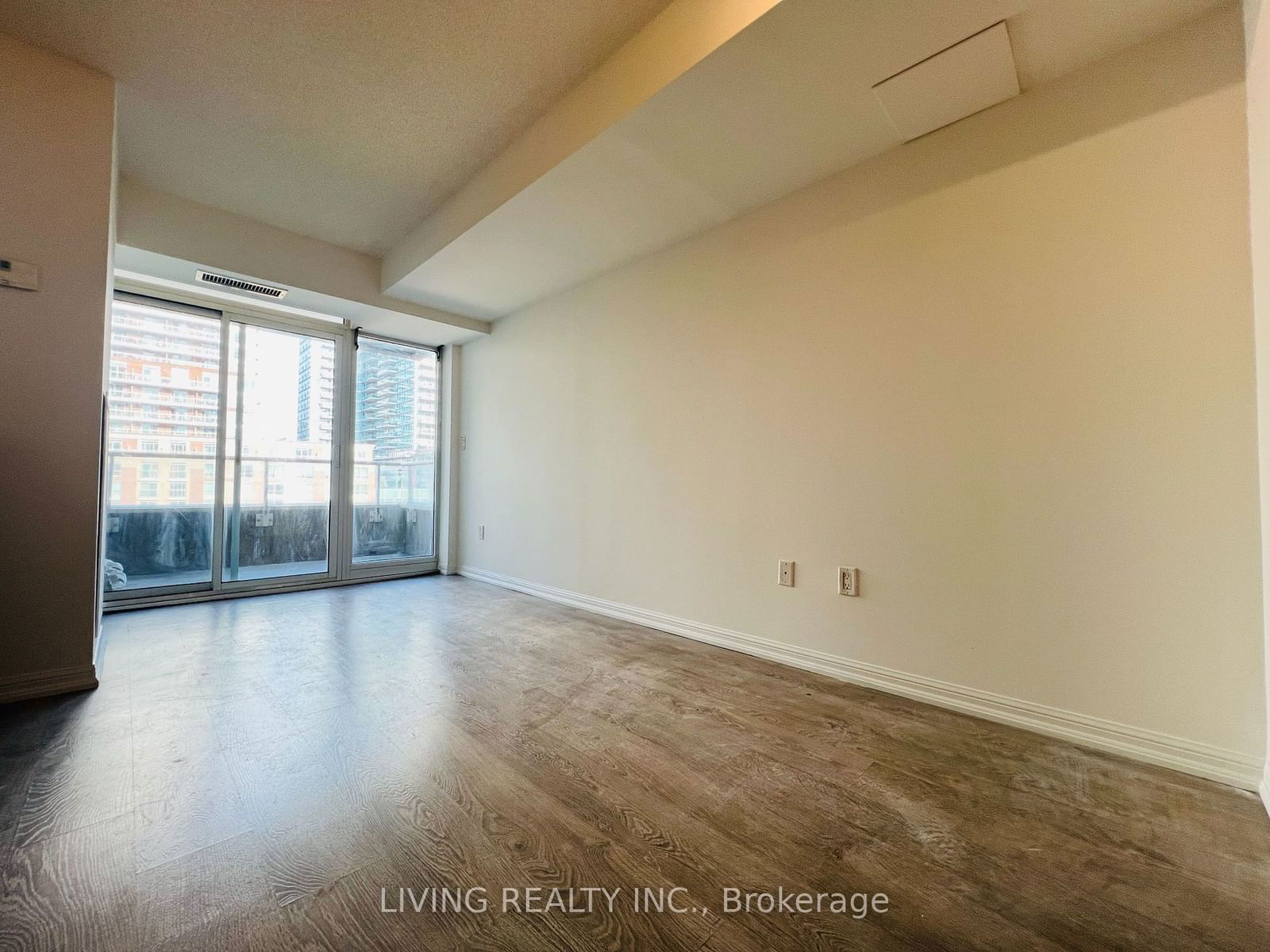 75 East Liberty St, unit 617 for rent