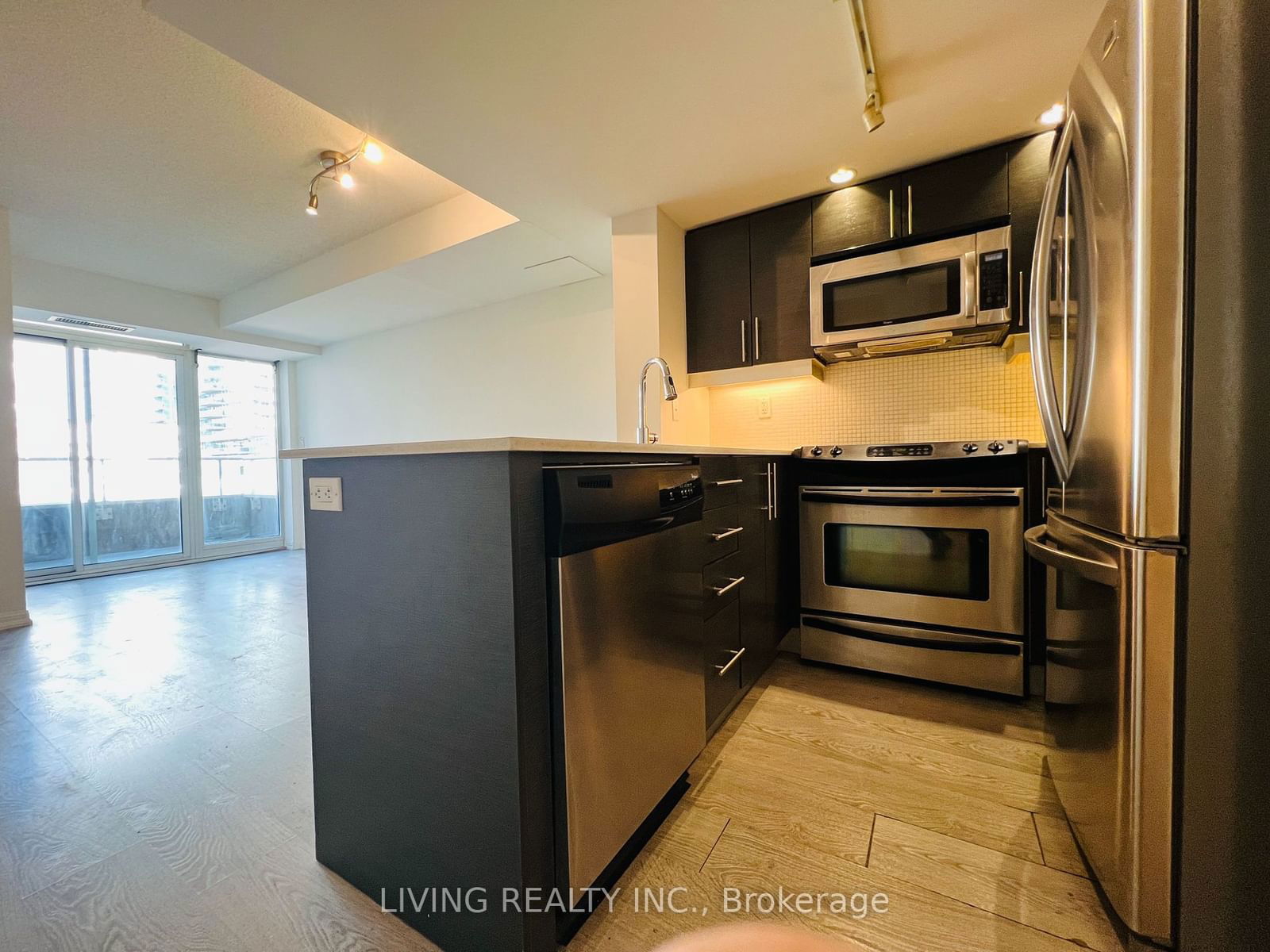 75 East Liberty St, unit 617 for rent