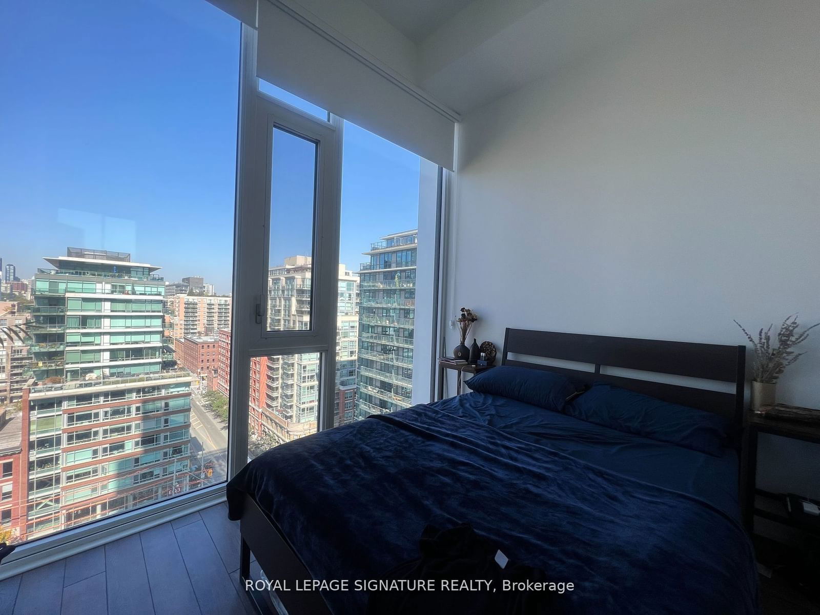 158 Front St E, unit 1310 for rent