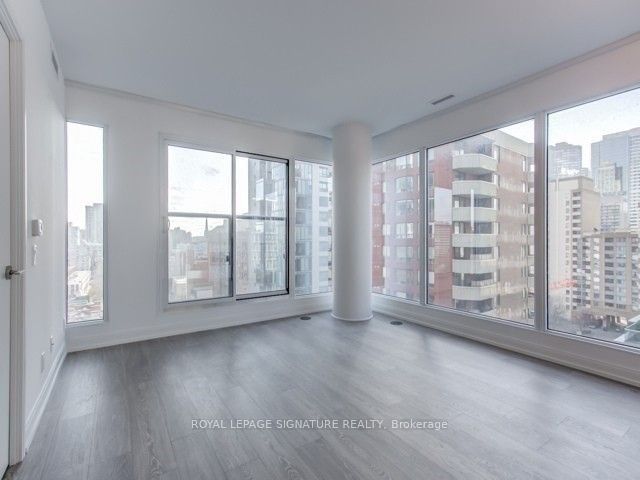 181 Dundas St E, unit 2105 for rent