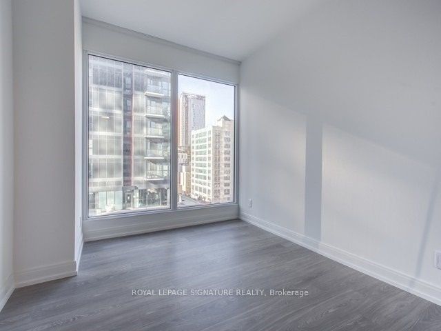 181 Dundas St E, unit 2105 for rent