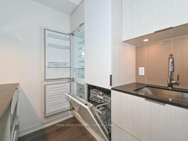 20 Richardson St, unit 414 for rent