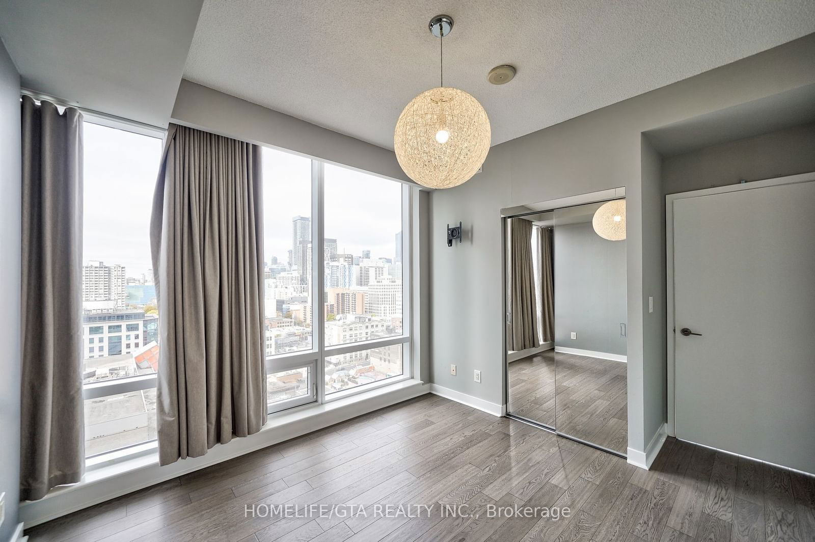 295 Adelaide St W, unit 1904 for rent