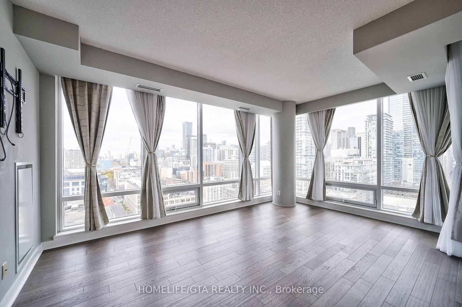 295 Adelaide St W, unit 1904 for rent